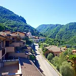 Daire Romantic Escape With View *